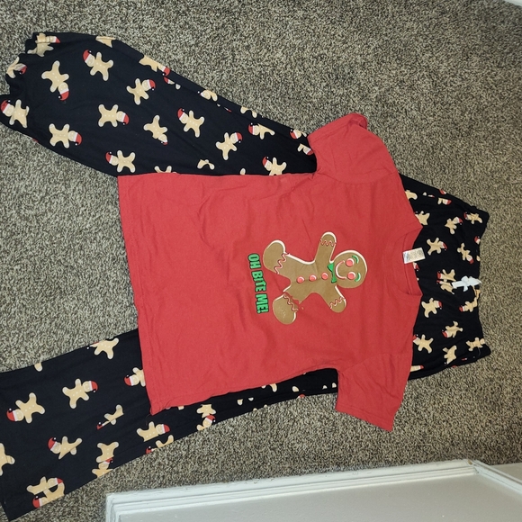 Nwot Christmas pj set - Picture 4 of 6